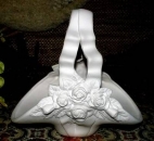 Wildrosenkorb ohne Vögel - 22,5 cm hoch - Schrühware