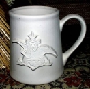 Bierkrug – White Eagle – 14 cm hoch – 9,5 cm Ø oben – 11,5 cm Ø unten – Schrühware - Sonderangebot