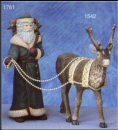 Santa – St. Nicolas –  25 cm hoch – mit Rentier – 22 cm lang – Schrühware