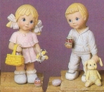 Oster-Kinder mit Korb und Hase– 15 und 16 cm hoch – Schrühware