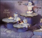 Teelicht-Basis mit Teelichteinsatz im 3er-Set -  14 cm Ø –  5, 7 und 9 cm hoch - mit Snow Kids – bis 7,6 cm – Schrühware