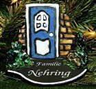 Töpfer-Türschild – offene Haustür und Hund – 17 x 16,5 cm – dunkelbraun – aufwändiges Relief – Handarbeit