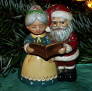 Singendes Weihnachtspaar  aus Keramik – 8 x 7 cm – detailreich bemalte Handarbeit – Unikat