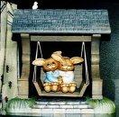 Gartenschaukel mit Hasenpaar – 25 x 25 cm – Schrühware