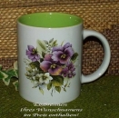 Keramik-Tasse  - Becher mit Wunschtext – Motiv: 1 x Stiefmütterchen - Tasse innen blau, nicht grün