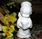 Engel mit Buch - 15 cm hoch - Schrühware
