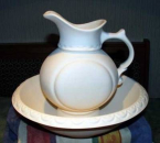 Waschschüssel (ohne abgebildeten Krug) – 30 cm Ø  – Schrühware