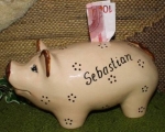 Sparschwein - 24 cm lang - 11,5 cm hoch - mit Metallschloss und Schlüssel - Schrühware