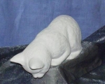 Regalkatze – 25 cm lang - Schrühware