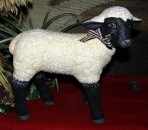großes stehendes Lamm – 28 cm hoch – Schrühware